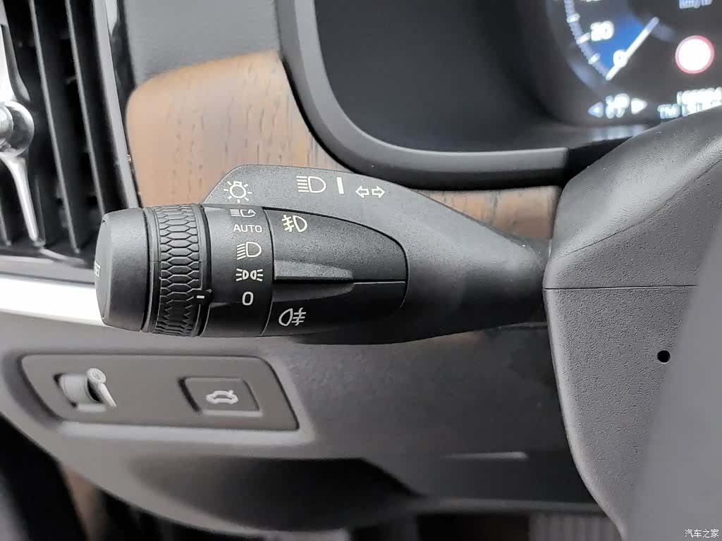 Volvo S90, 2021 21