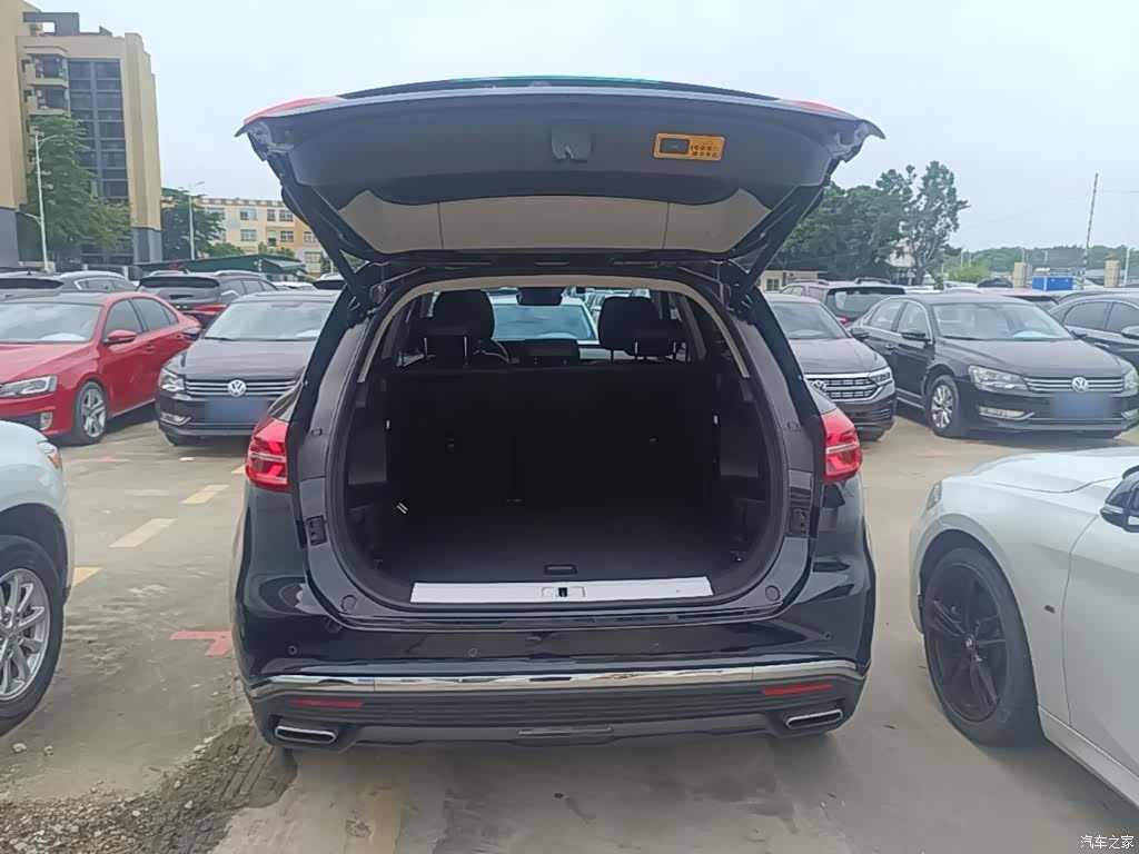 Hongqi HS5, 2023 19