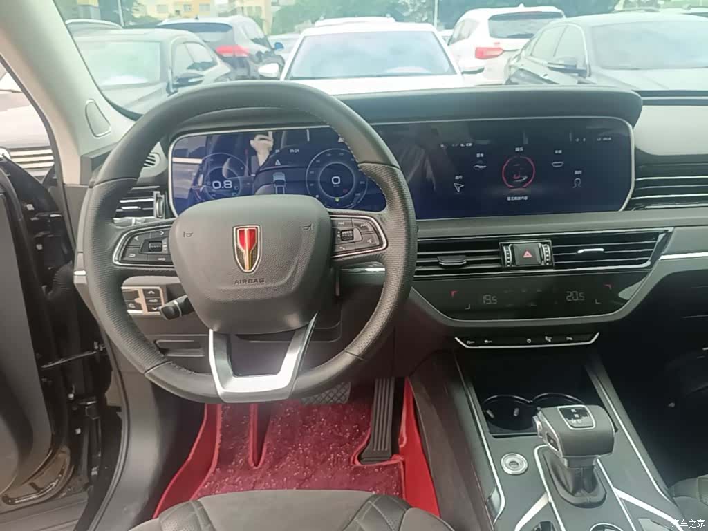 Hongqi HS5, 2023 10