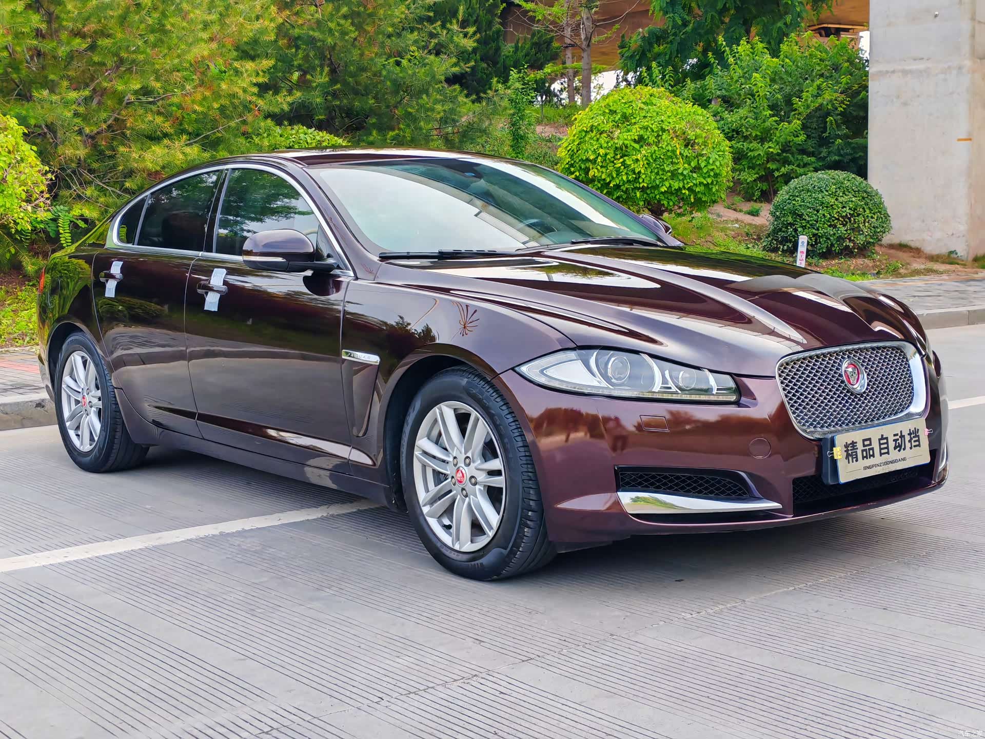 Jaguar XF, 2015 3