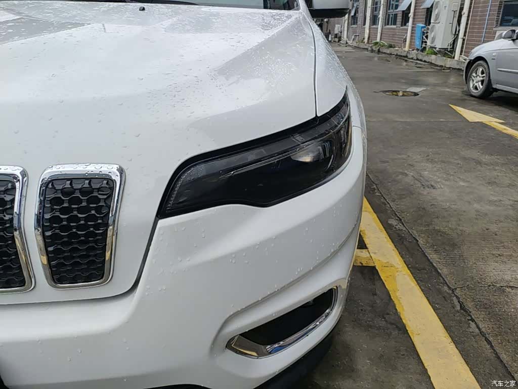 Jeep Cherokee, 2021 24
