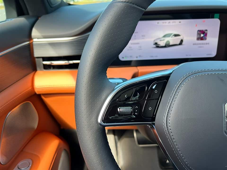 AITO Ask the world M5