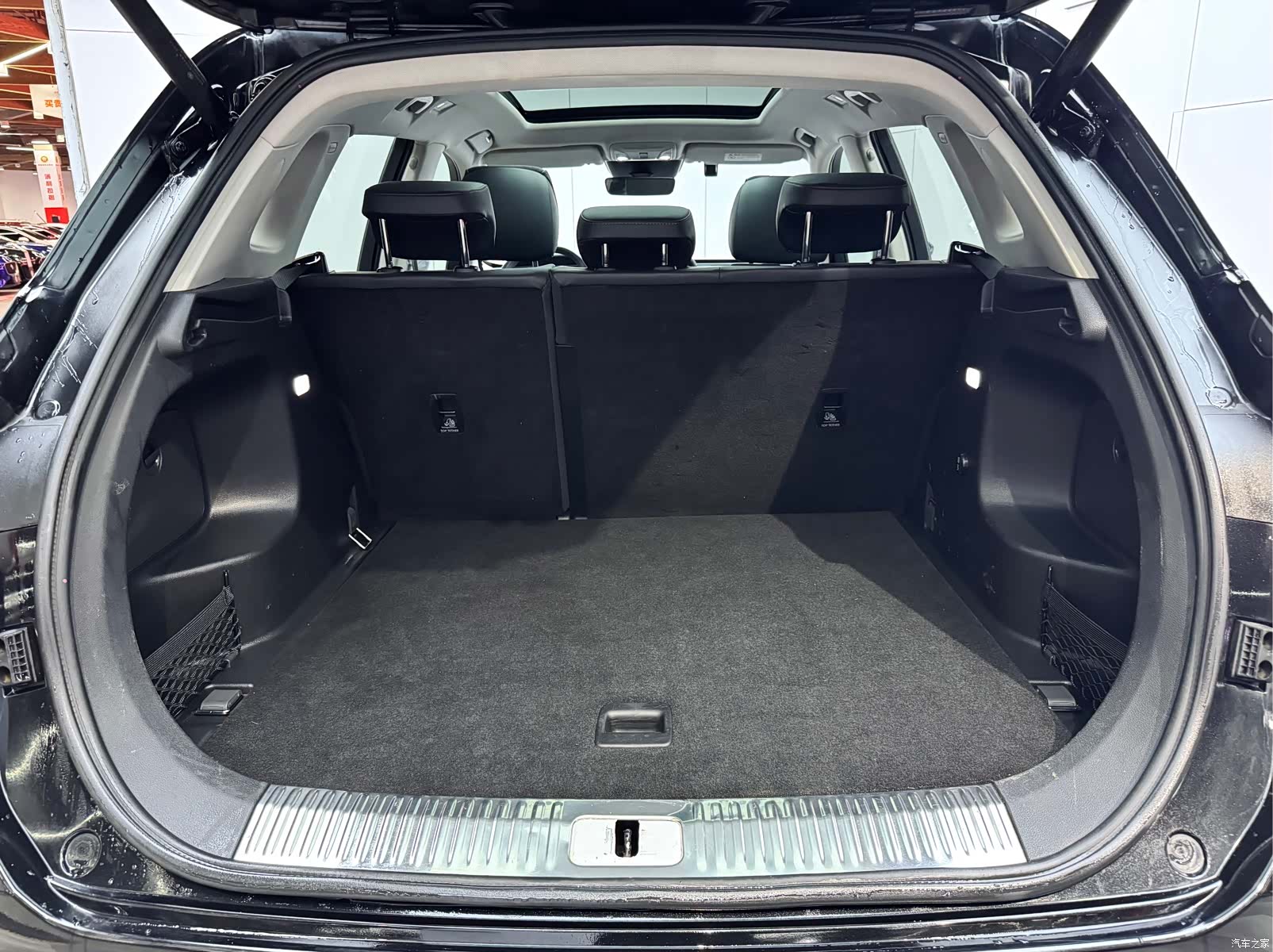 Hongqi HS5, 2022 16