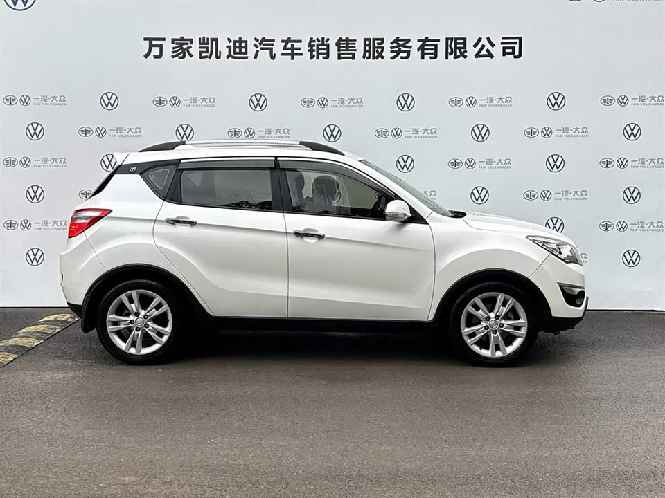 Changan CS35