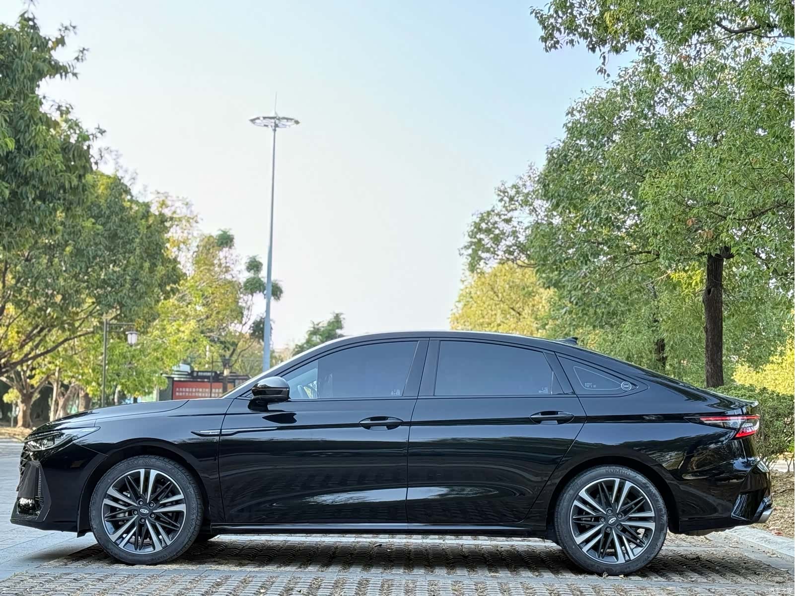 Chery Arrizo 8, 2024 4
