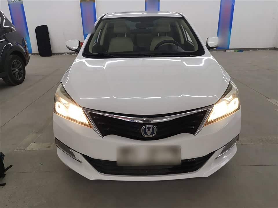 Changan Yuexiang V7