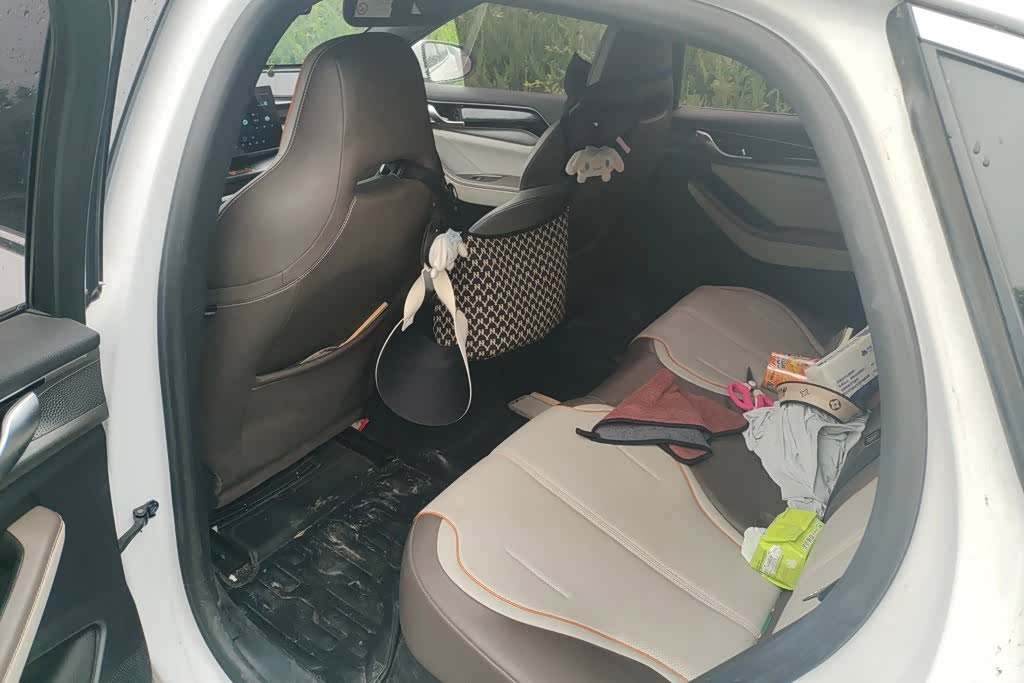 BYD Qin, 2023 11