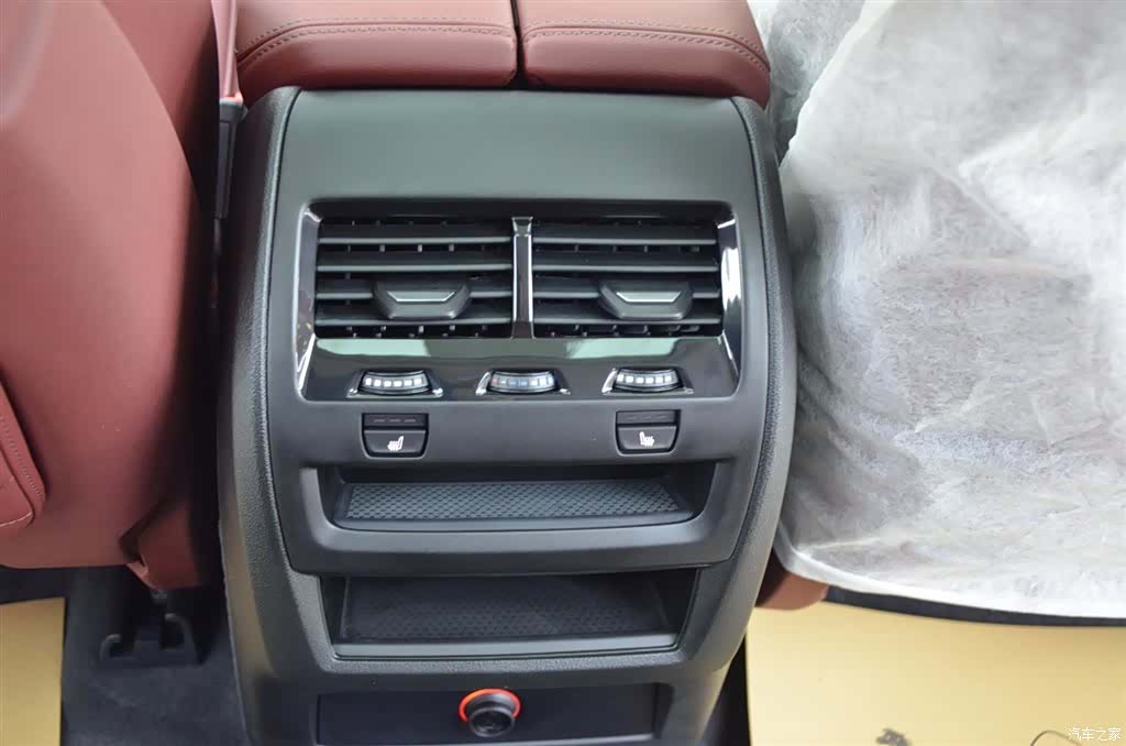 BMW X5, 2026 10