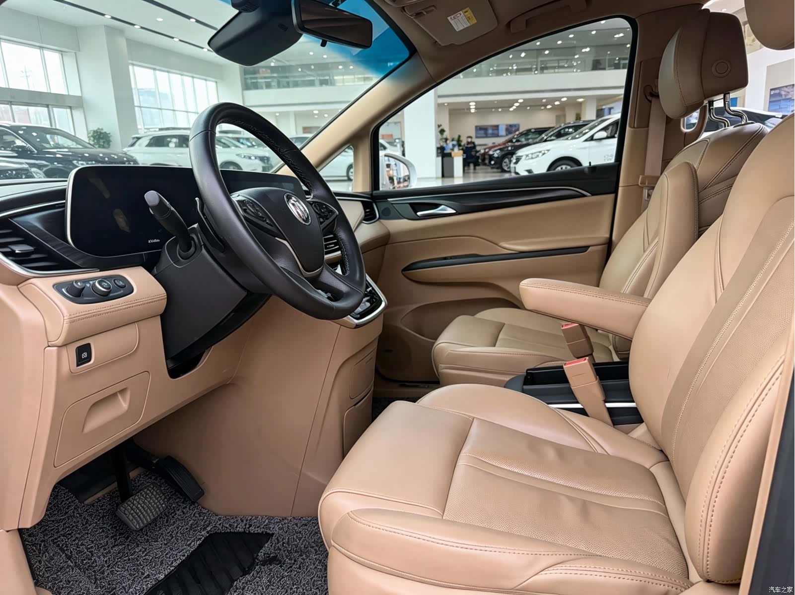Buick GL8, 2021 13