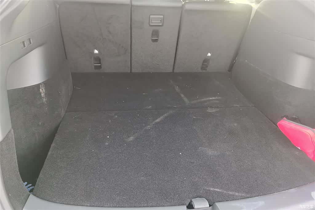 Tesla Model Y, 2021 4