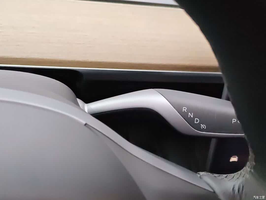 Tesla Model Y, 2022 14