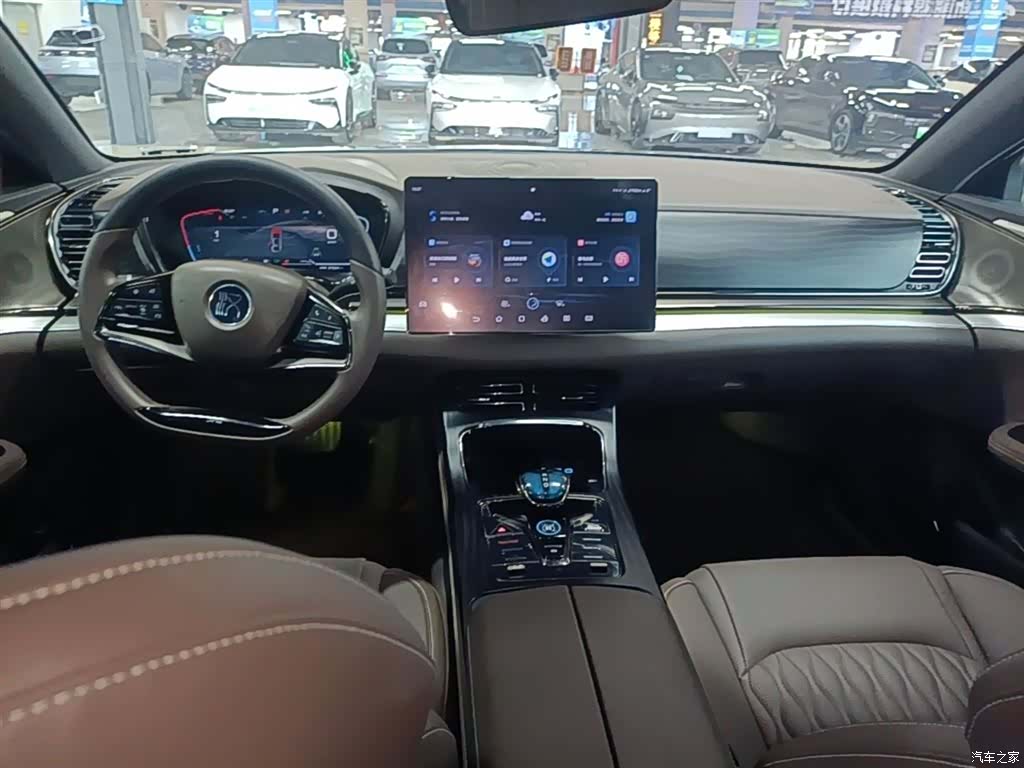 BYD Han, 2024 10
