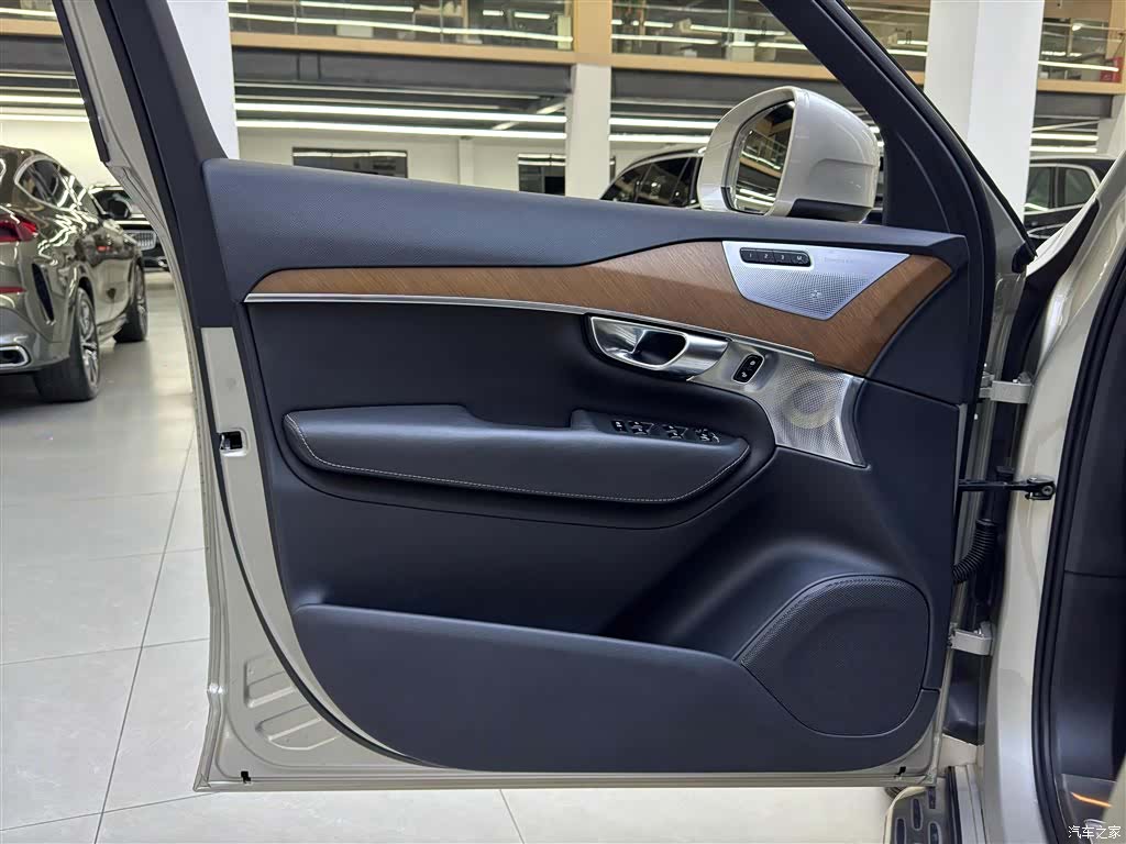 Volvo XC90, 2016 14