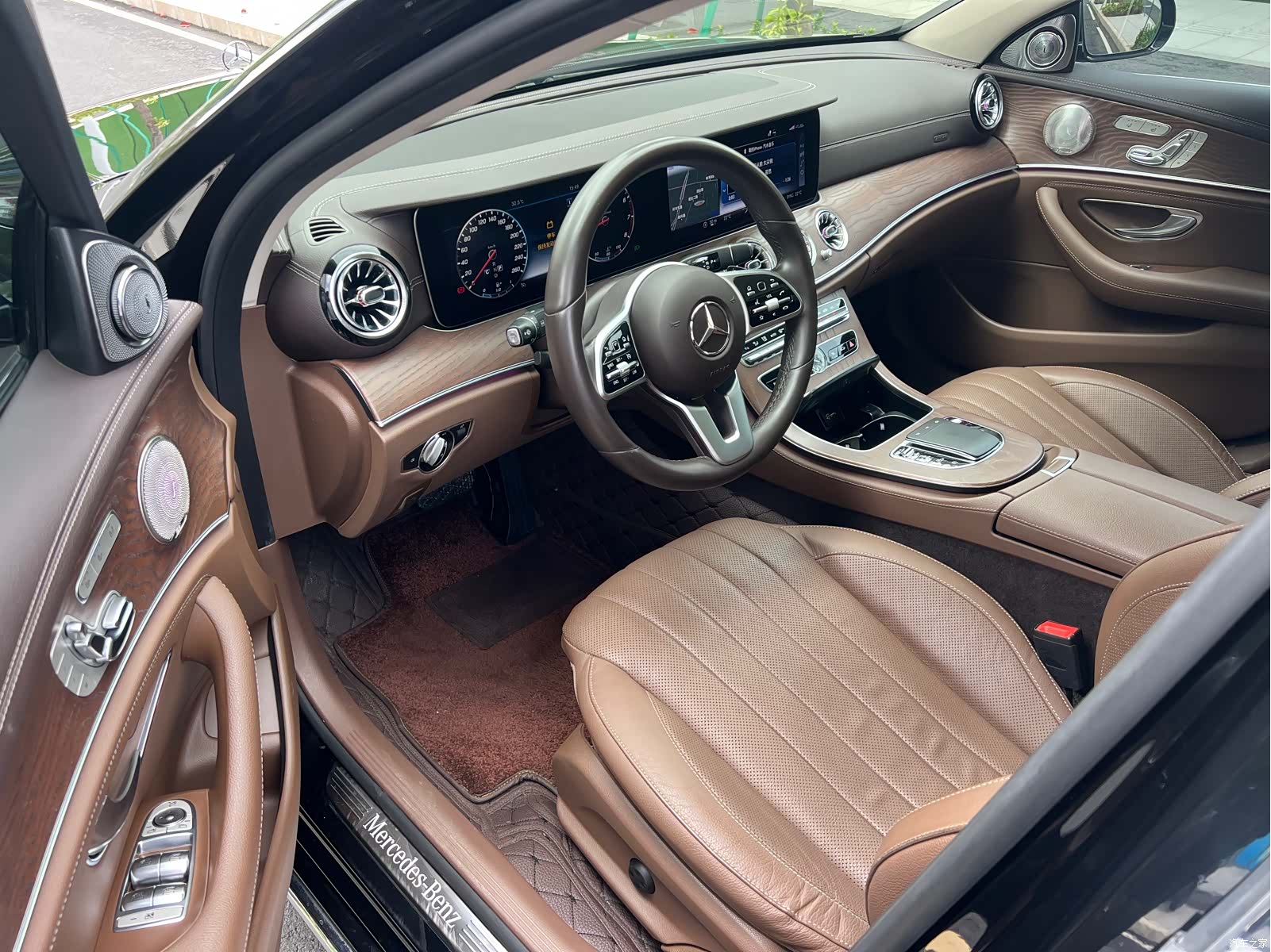 Mercedes-Benz E-Class, 2020 10