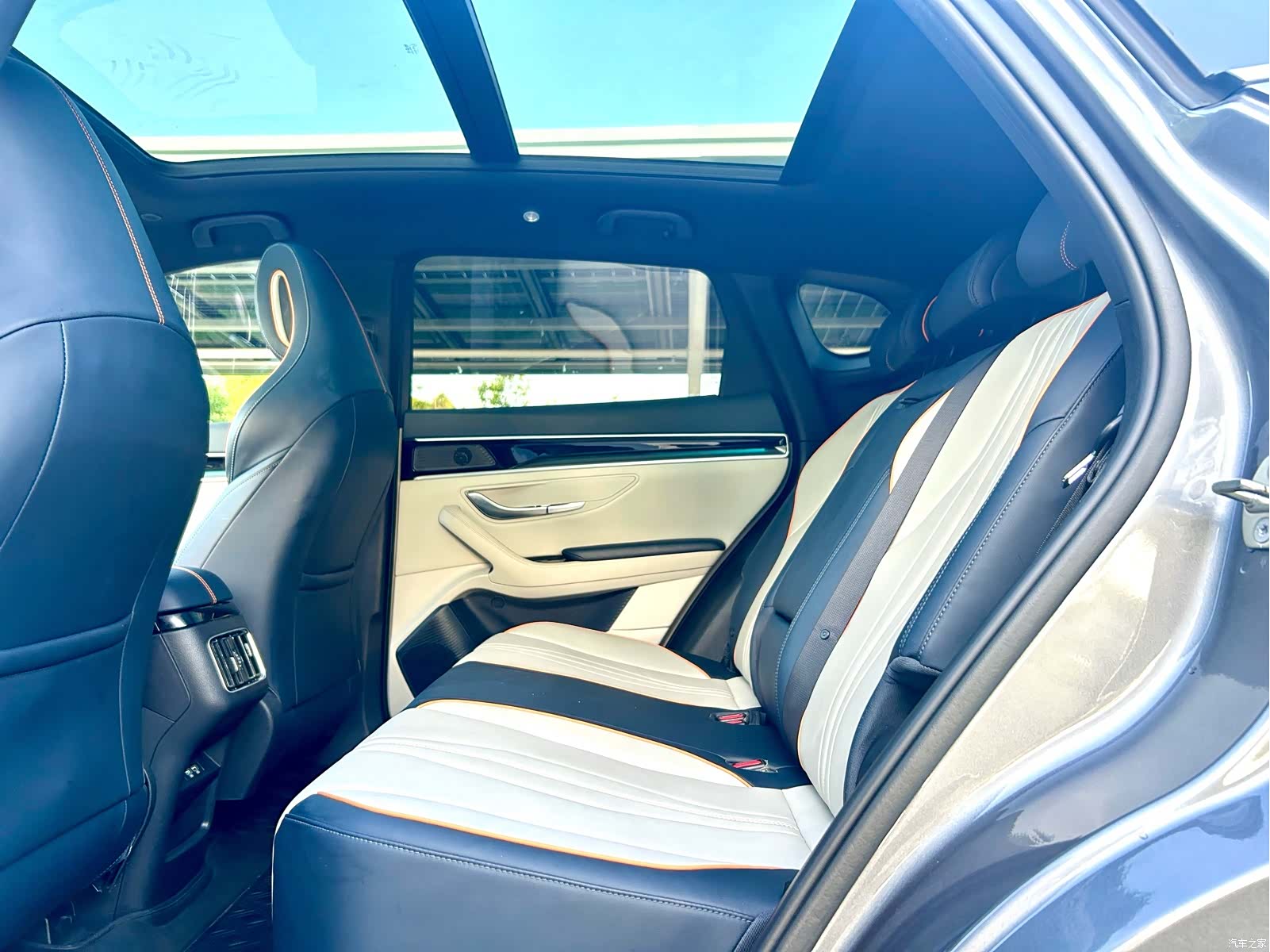 BYD Song, 2022 11