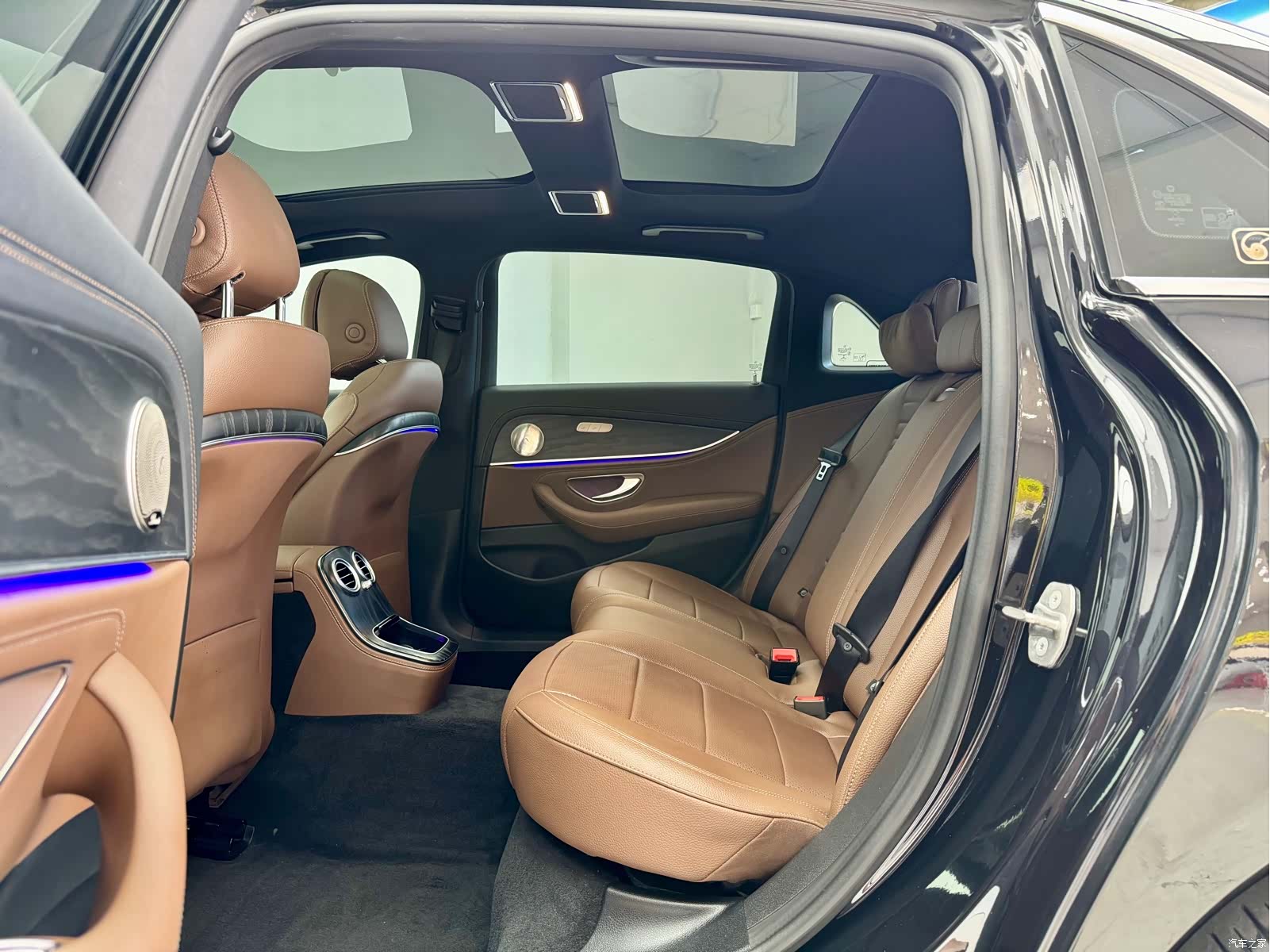 Mercedes-Benz E-Class, 2022 9