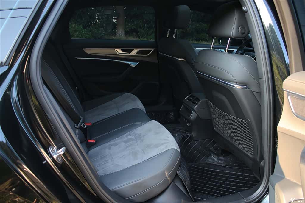 Audi A6L, 2024 11