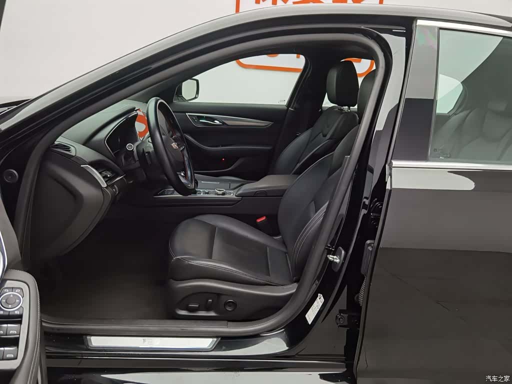 Cadillac CT5, 2022 10