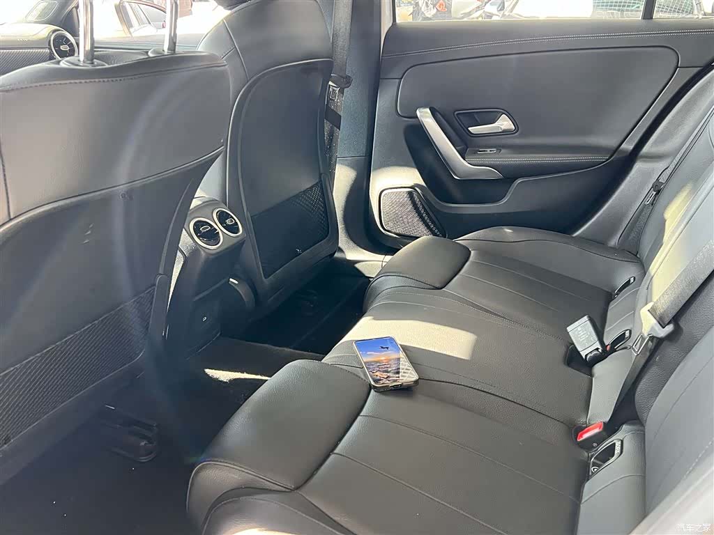 Mercedes-Benz A-Class, 2023 22