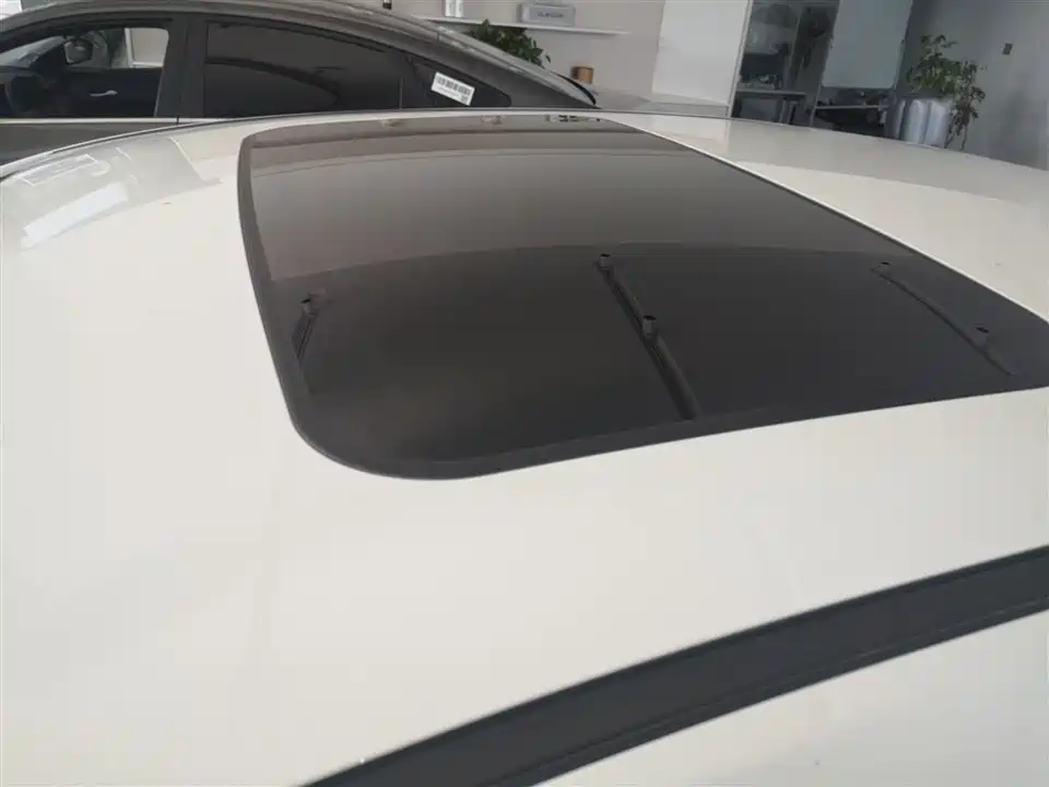 Geely Emgrand L HiP Geely Emgrand L HiP