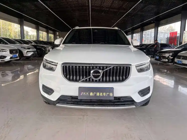 Volvo XC40