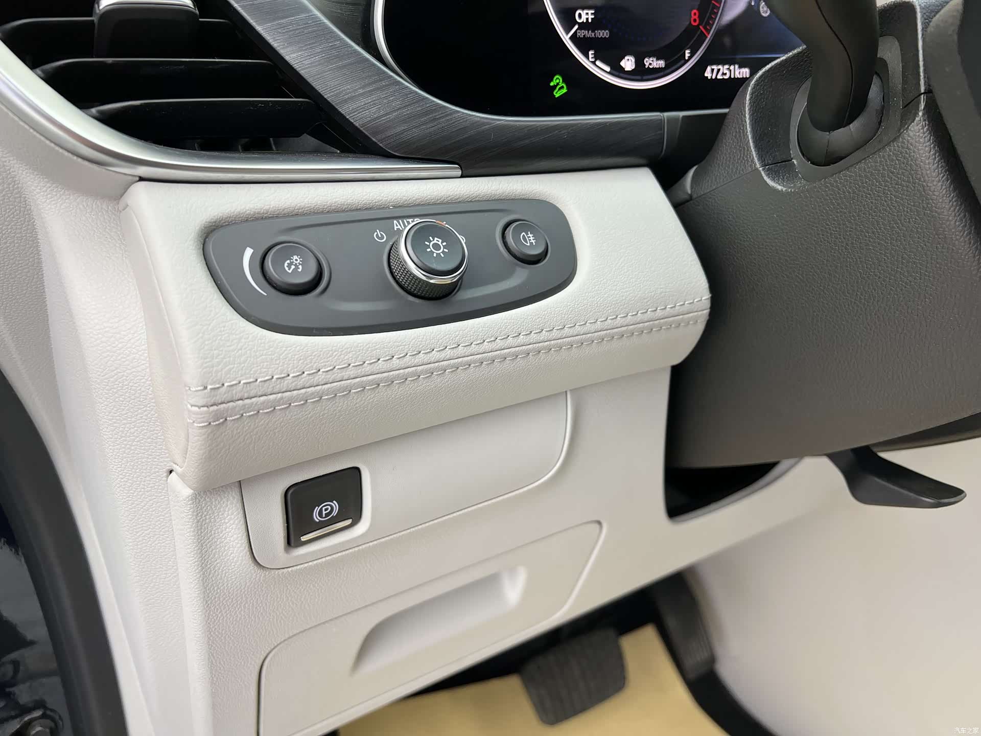 Buick GL8, 2023 7