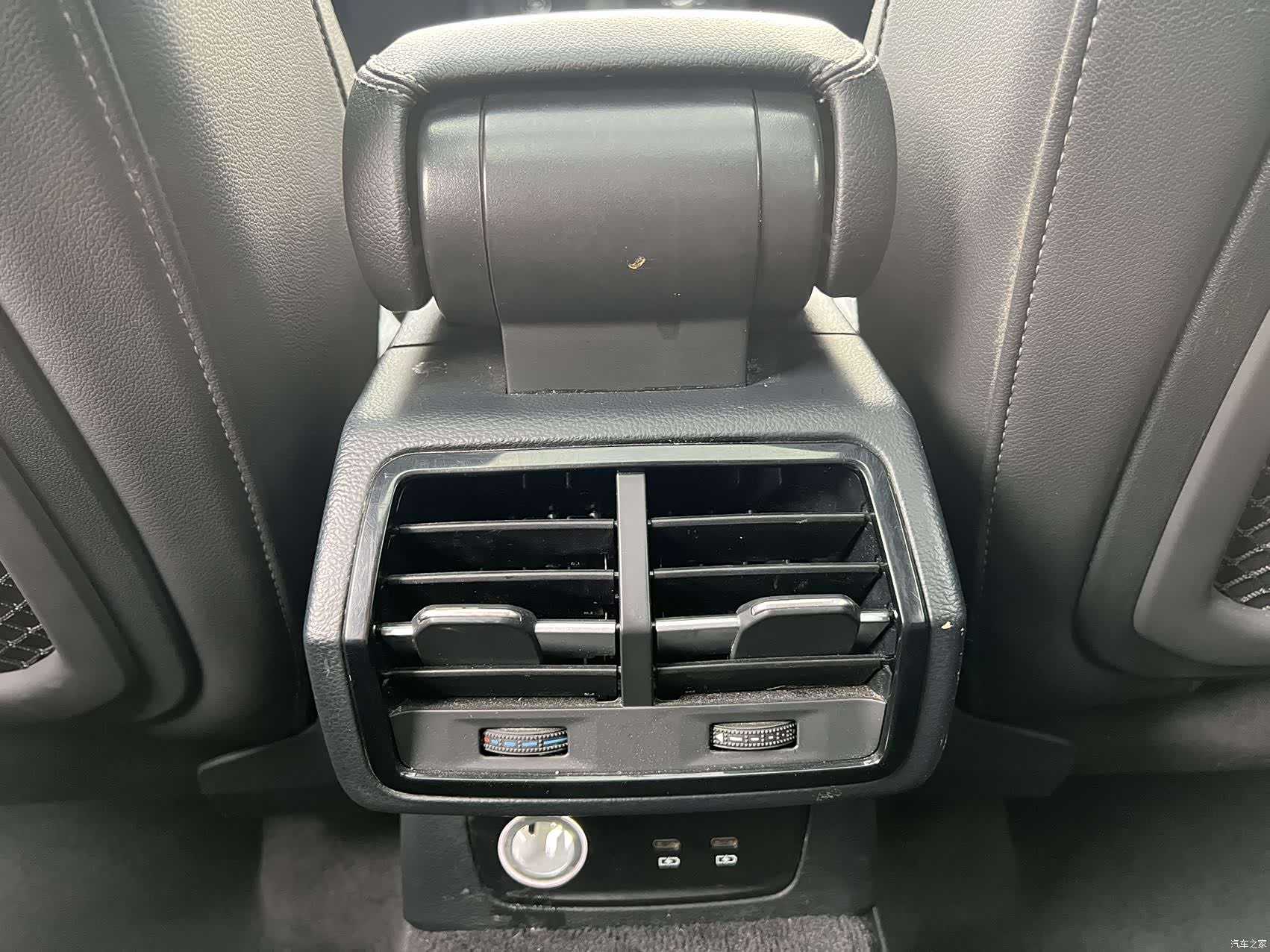 Audi Q3, 2022 12