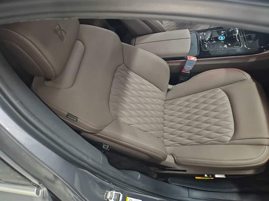BYD Han 2024, фото 25