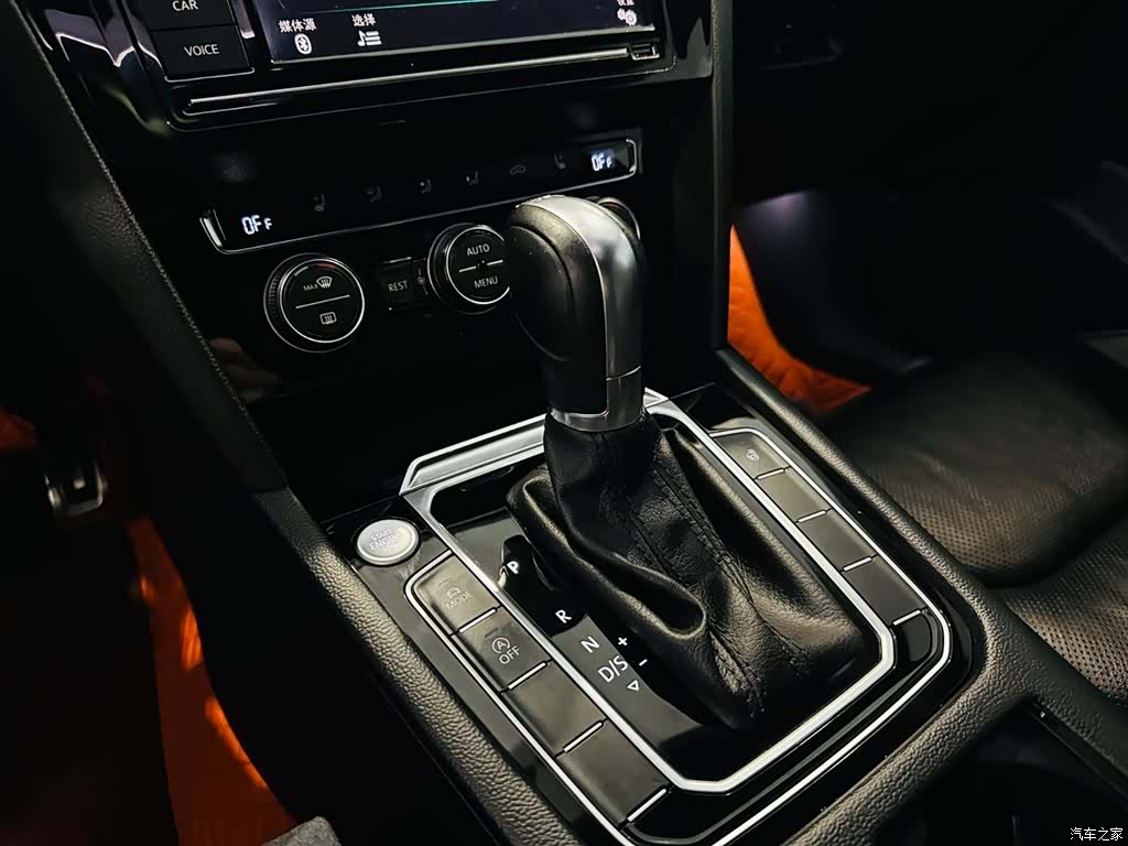 Volkswagen CC, 2019 11
