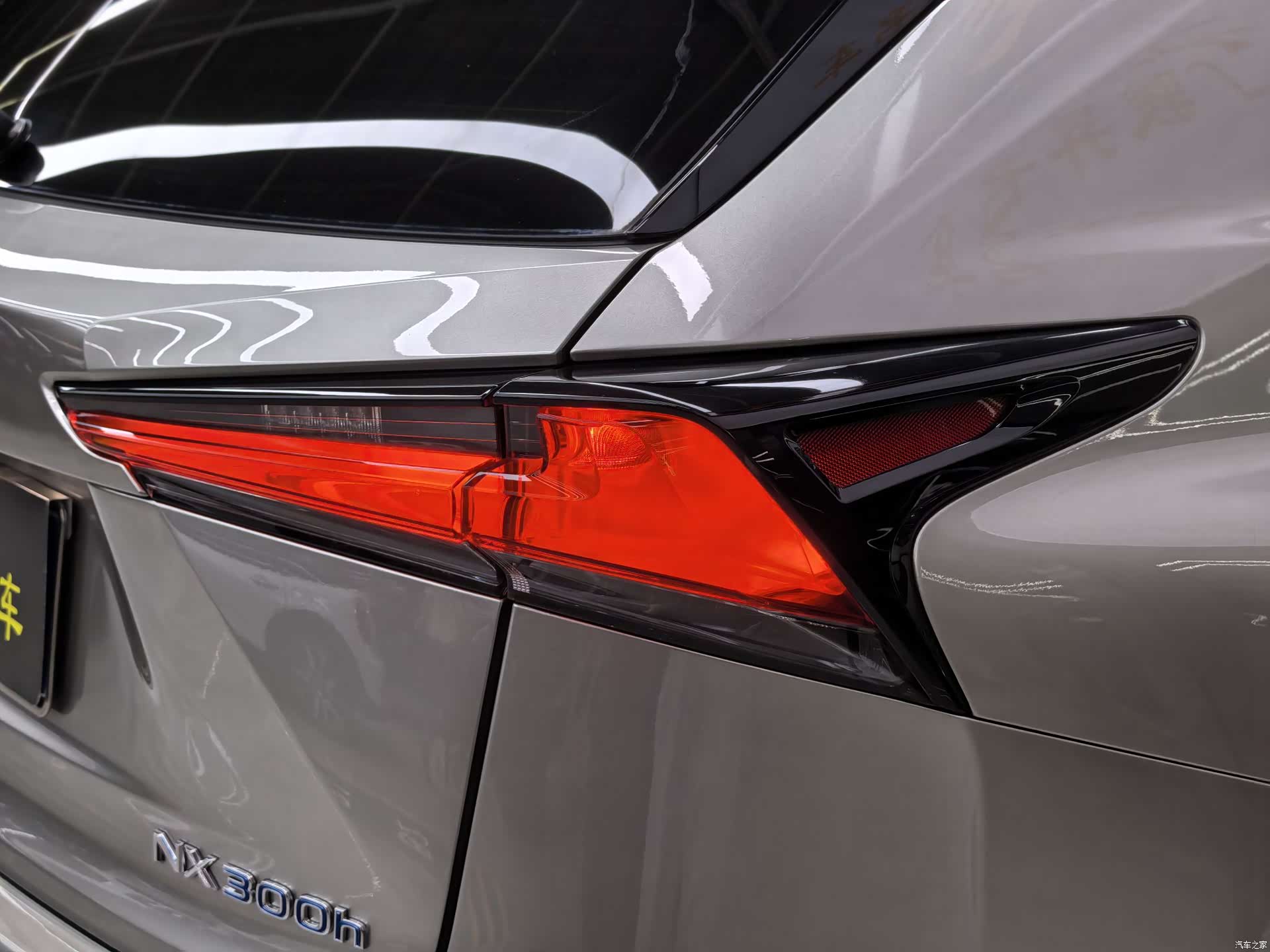 Lexus NX, 2021 35