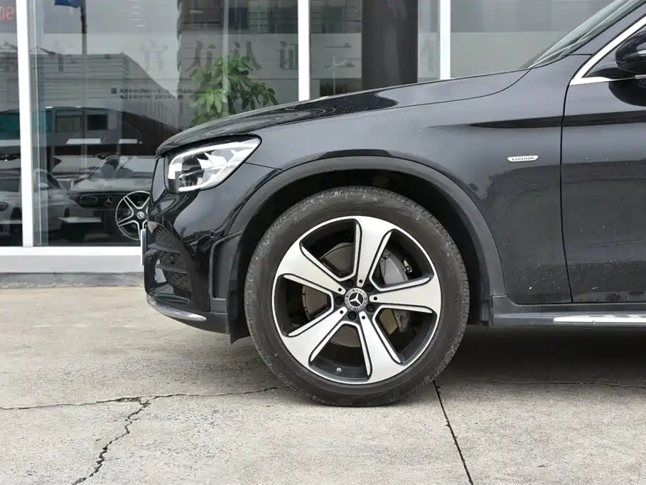 Mercedes-Benz GLC Mercedes-Benz GLC