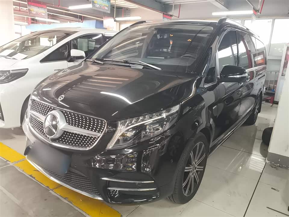 Mercedes-Benz V-class