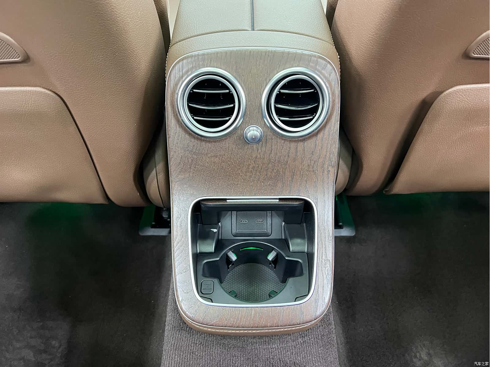 Mercedes-Benz E-Class, 2021 20