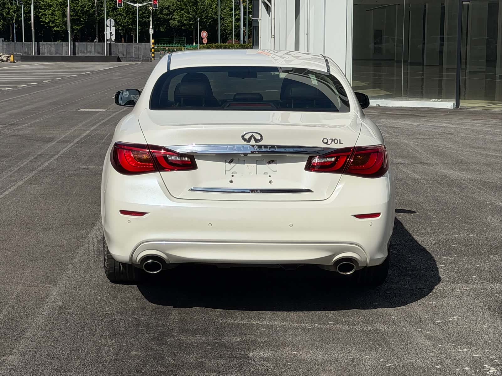 Infiniti Q70, 2016 все фото