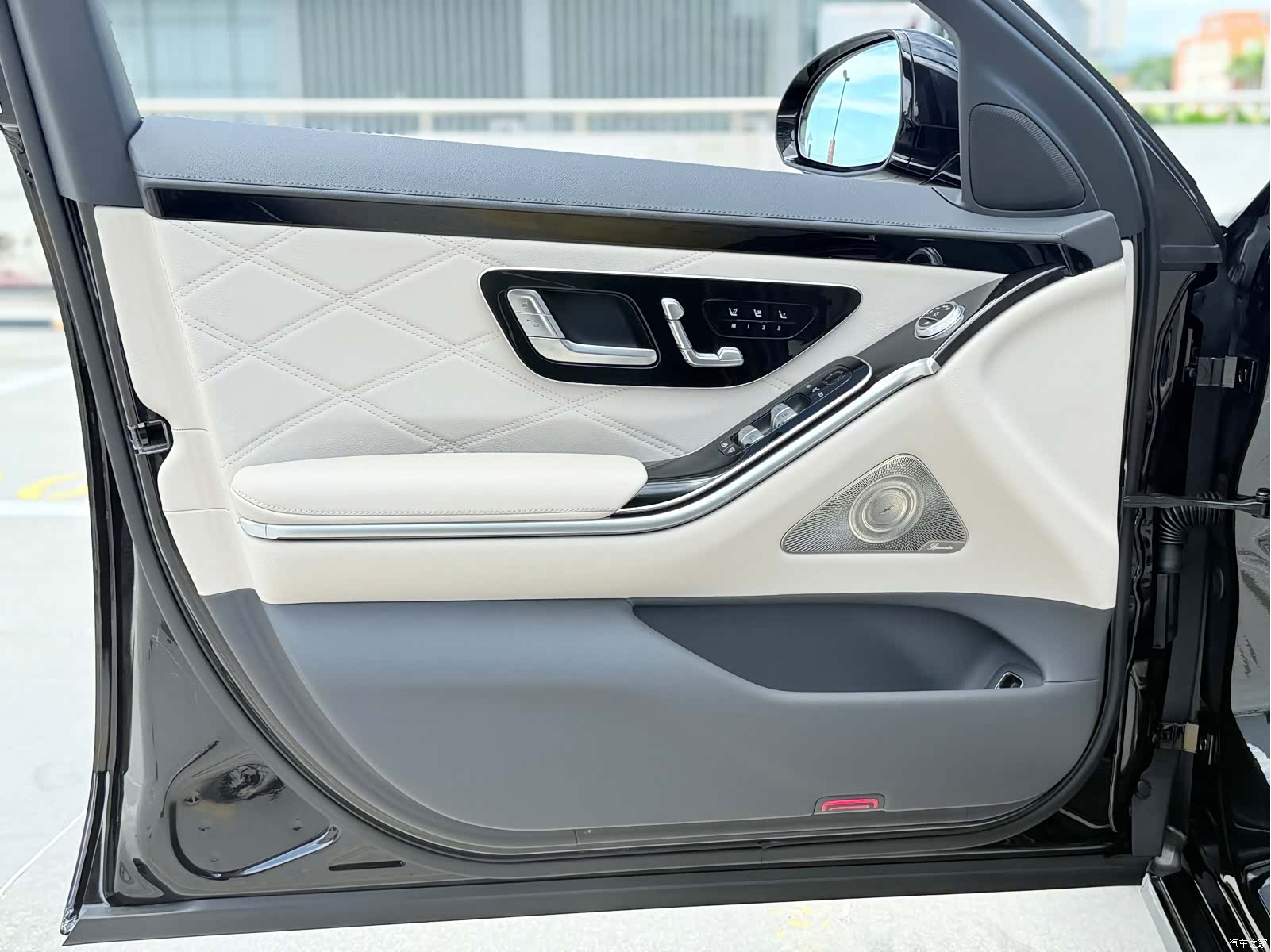 Maybach S-Class, 2024 15