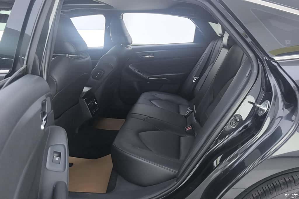 Toyota Avalon, 2021 11