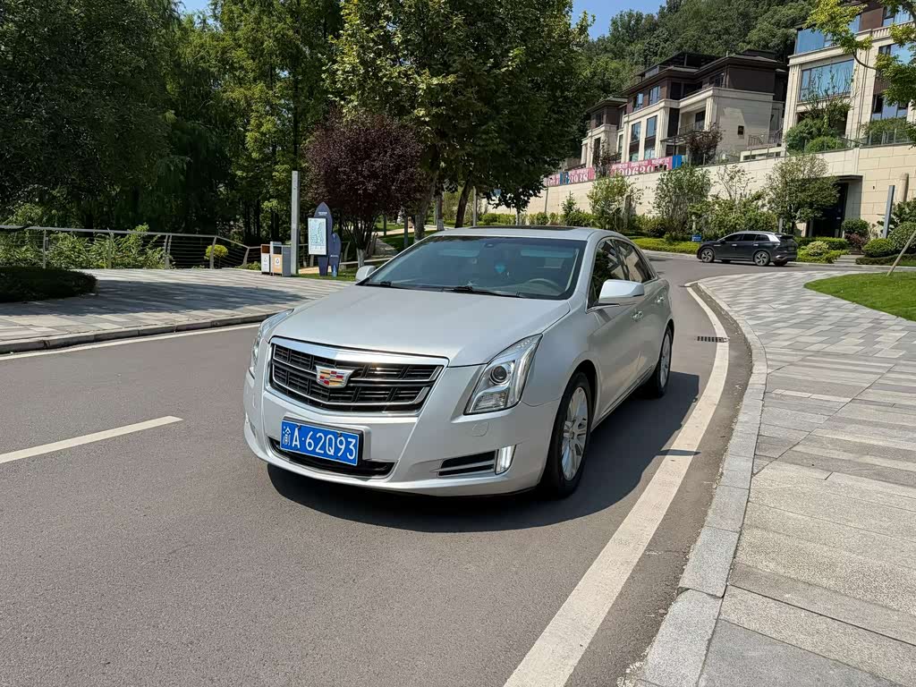 Cadillac XTS
