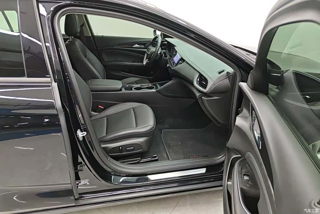 Buick Regal, 2025 8