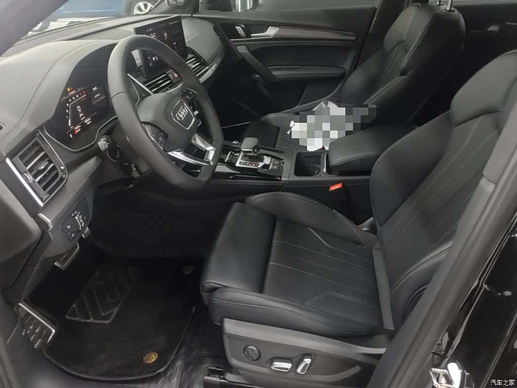 Audi Q5L, 2025 15