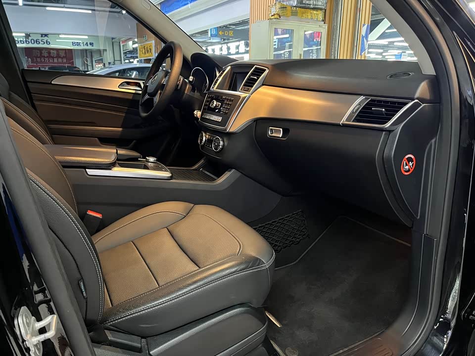 Mercedes-Benz M class