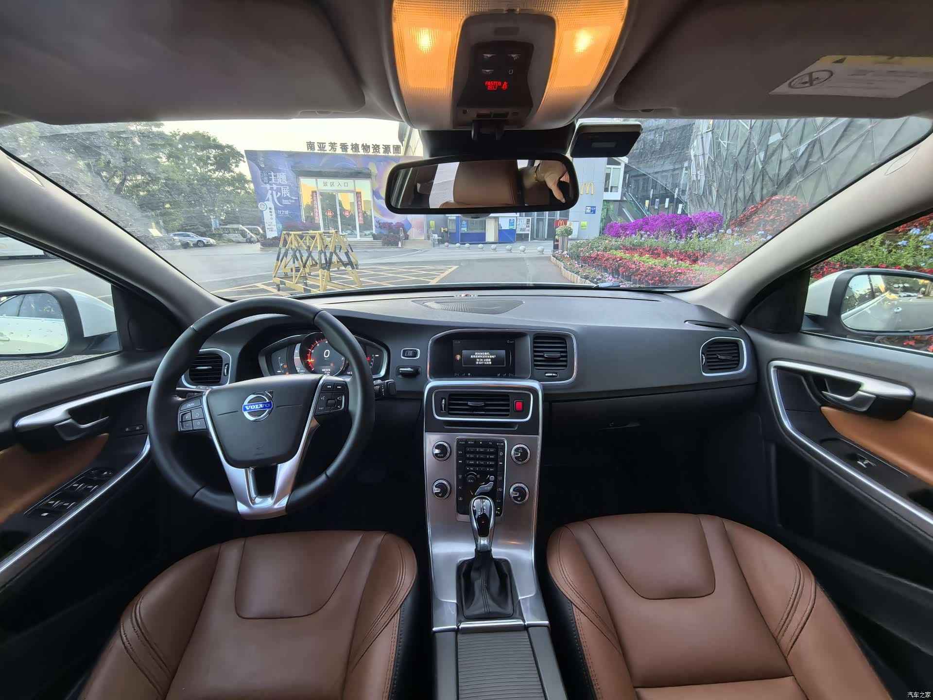 Volvo S60, 2017 все фото