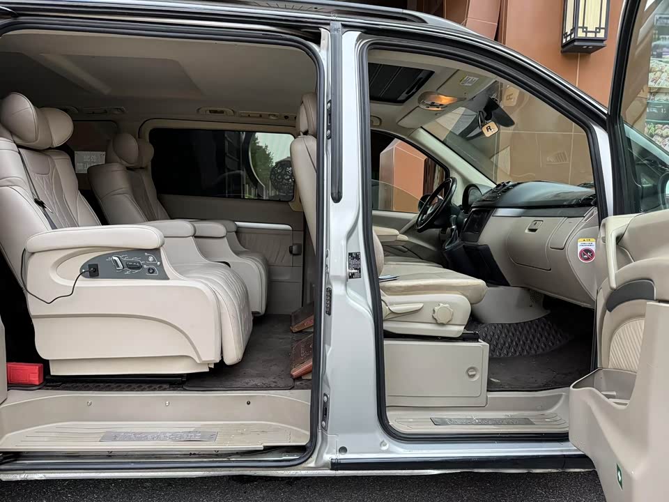 Mercedes-Benz Viano