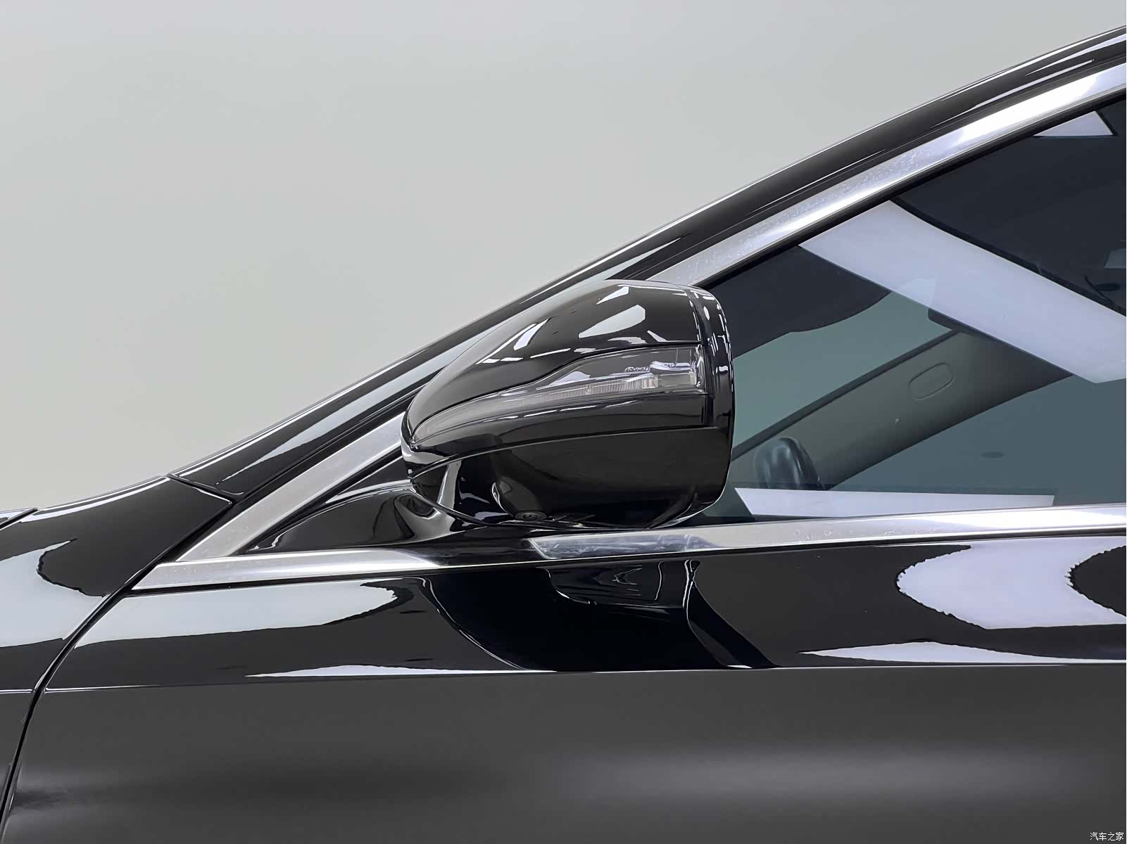 Mercedes-Benz E-Class, 2021 10