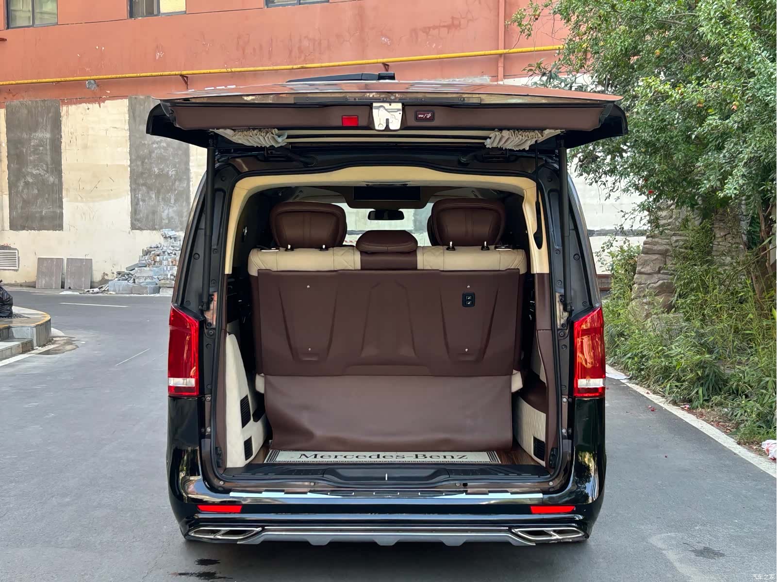 Mercedes-Benz V-Class, 2020 19