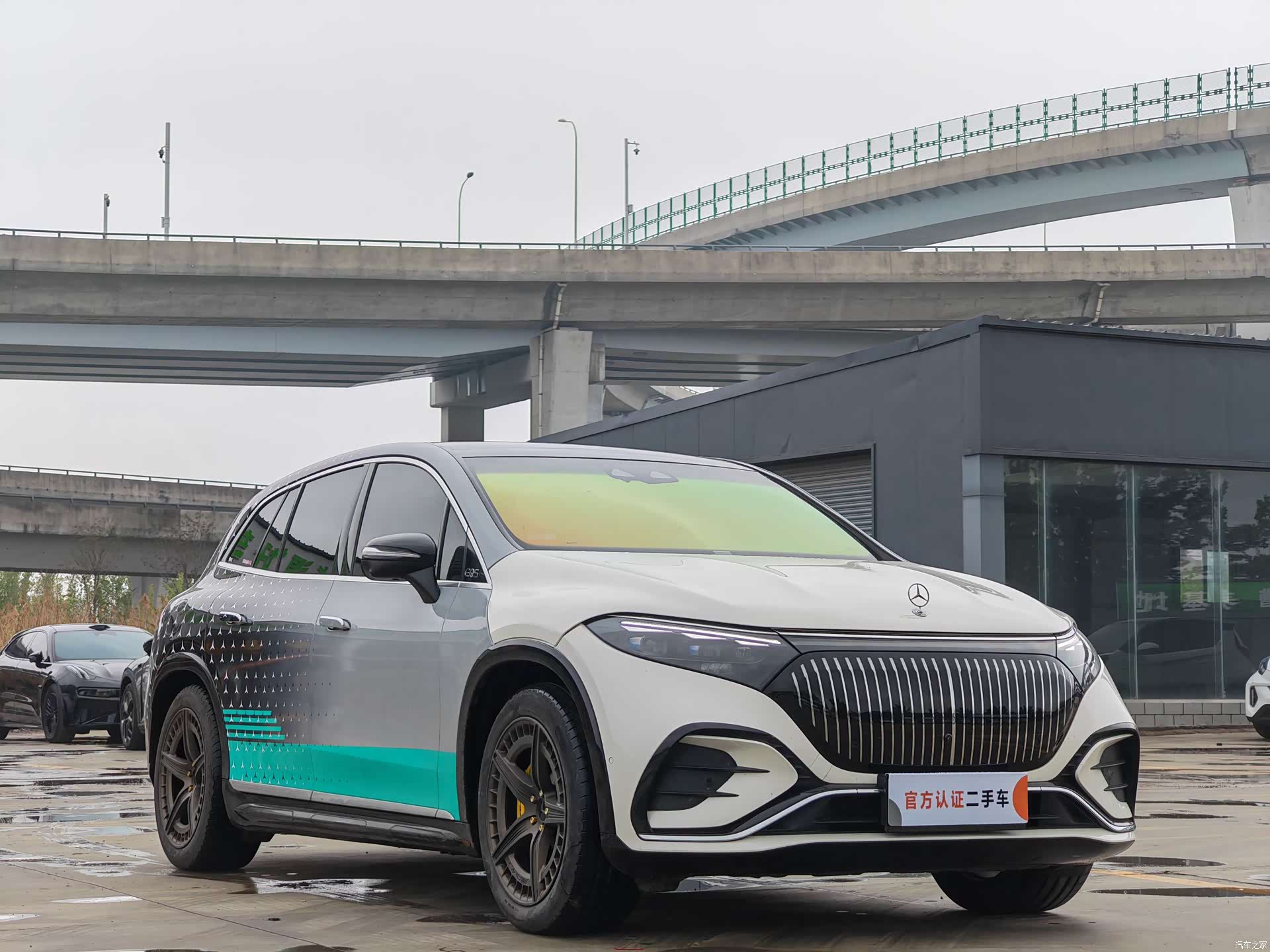 Mercedes-Benz EQS, 2023 3