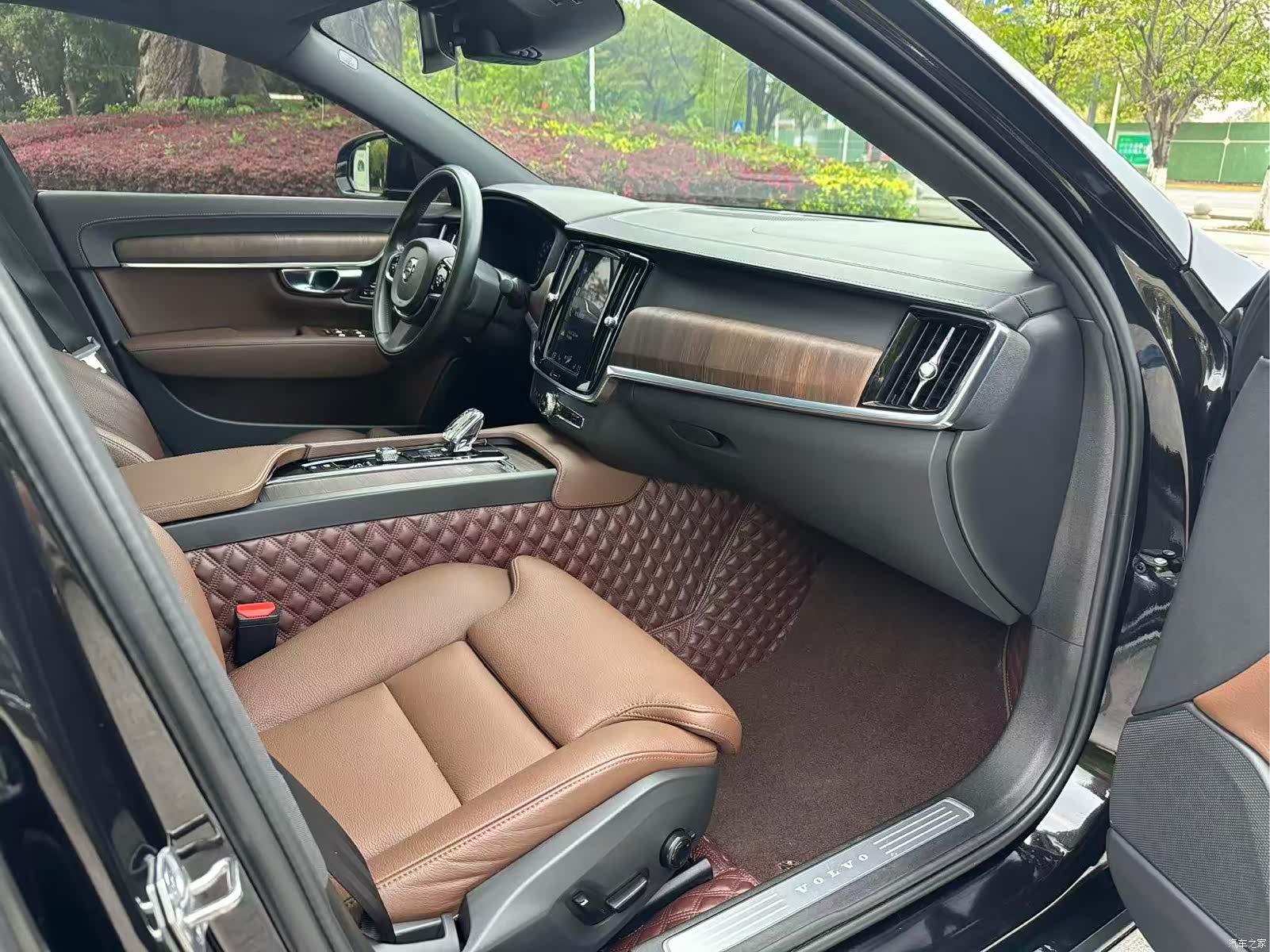 Volvo S90, 2021 4