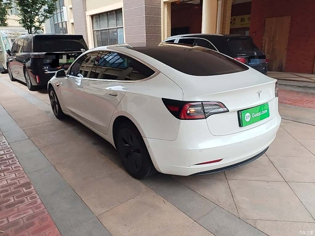 Tesla Model 3, 2020 все фото