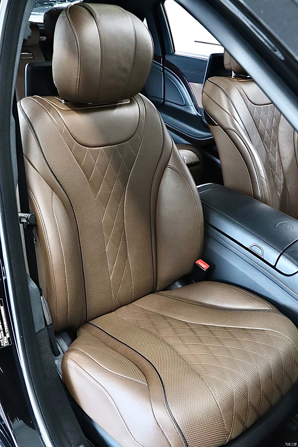 Maybach S-Class, 2019 16