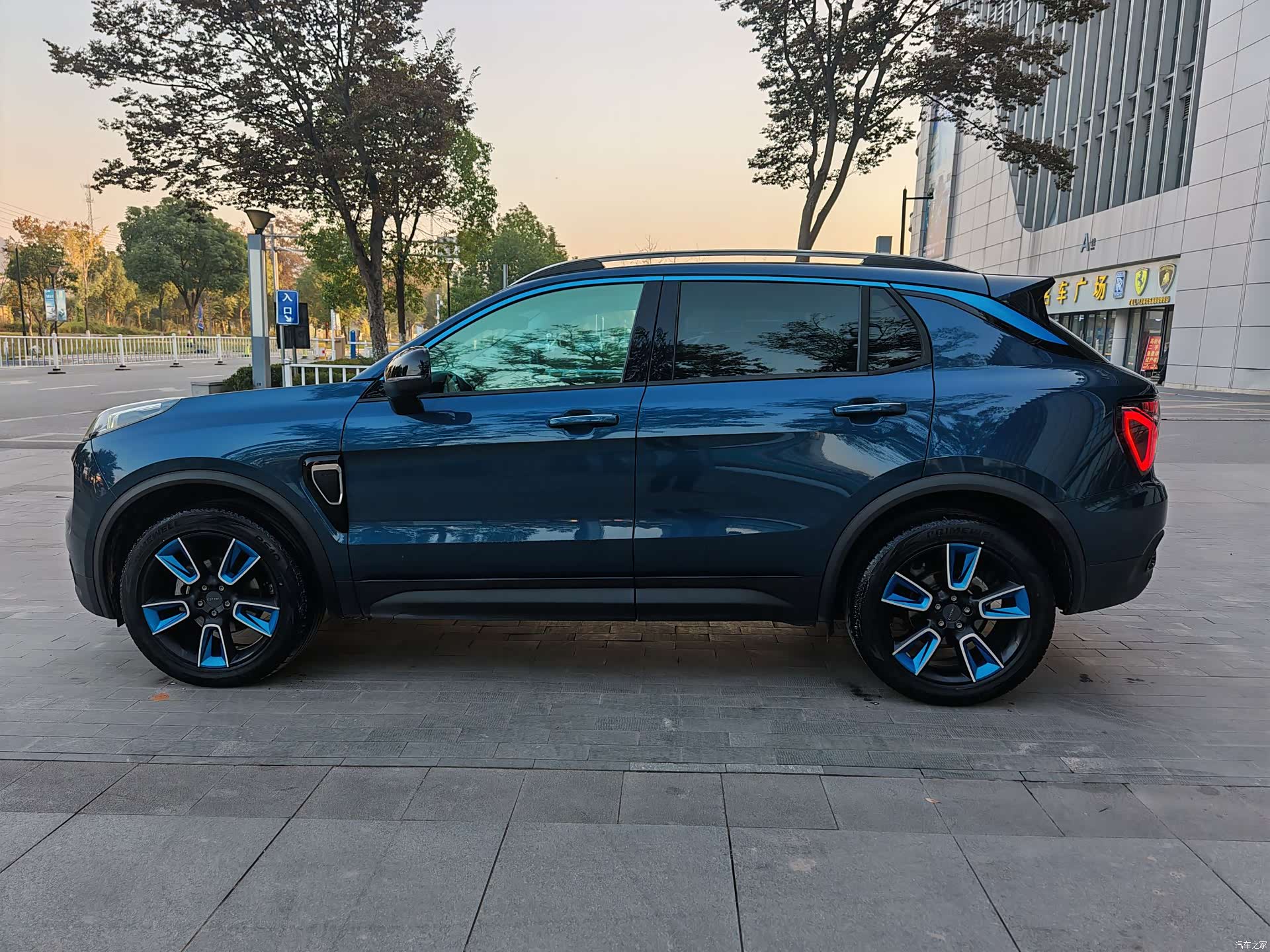 Lynk & Co 01, 2019 8