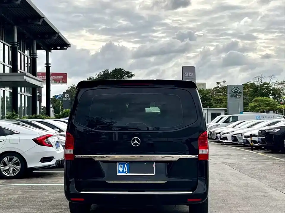 Mercedes-Benz Vito